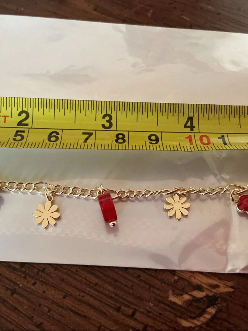 Fashion Jewelry Gold Tone Chain Bracelet with Red Flower Charms